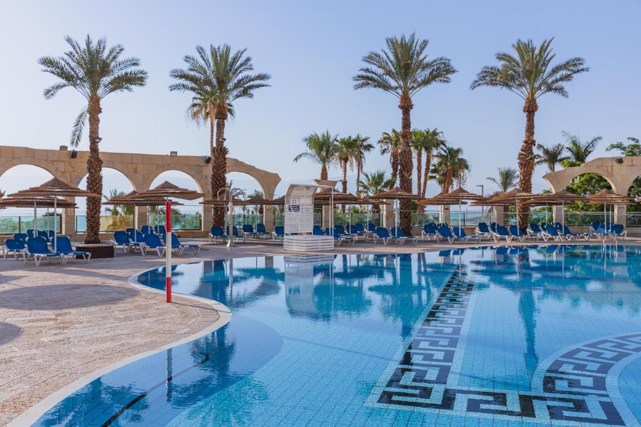 Enjoy Dead Sea Hotel Эйн-Бокек Экстерьер фото Pool at the Dead Sea