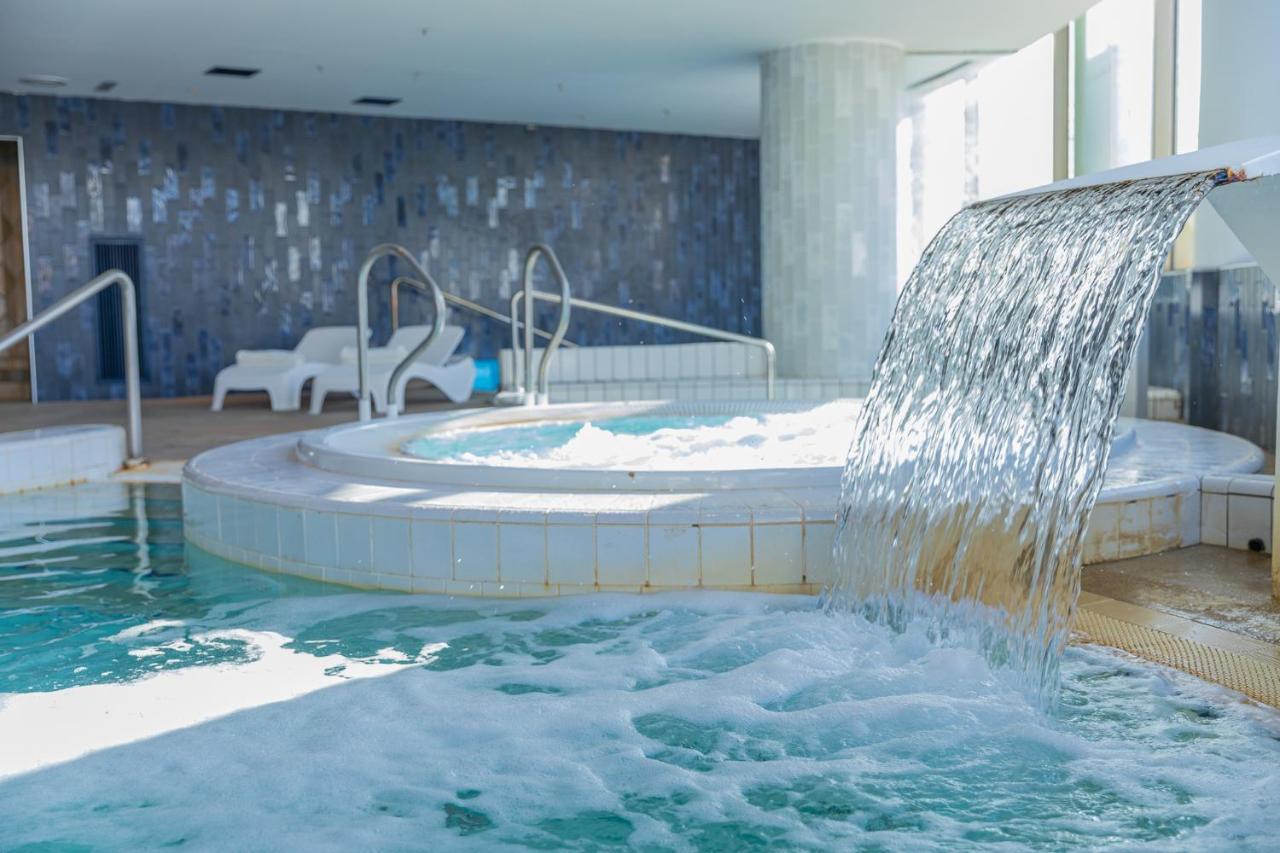 Enjoy Dead Sea Hotel Эйн-Бокек Экстерьер фото A spa